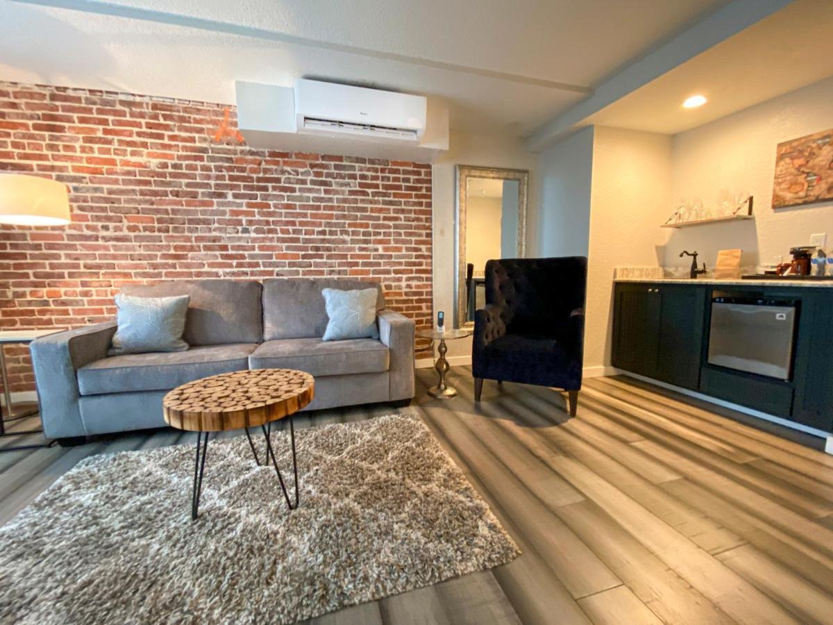 Artisan Downtown Hotel De Land Ngoại thất bức ảnh