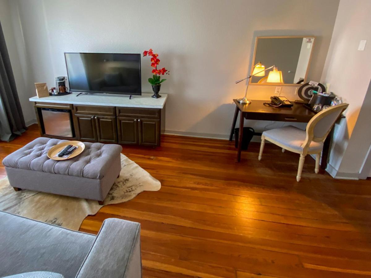 Artisan Downtown Hotel De Land Ngoại thất bức ảnh